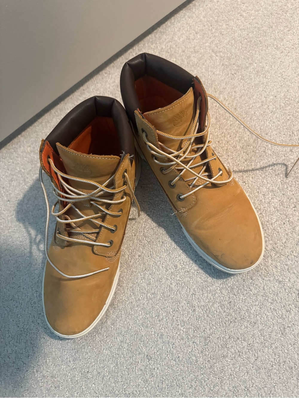 Timberland Boys Sneaker Boots in Wheat Brown - size 6